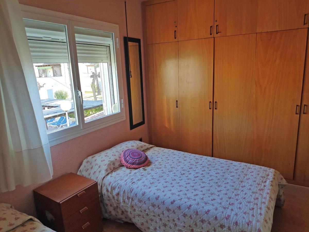 Apartamentos Estival 3000 La Pineda Esterno foto