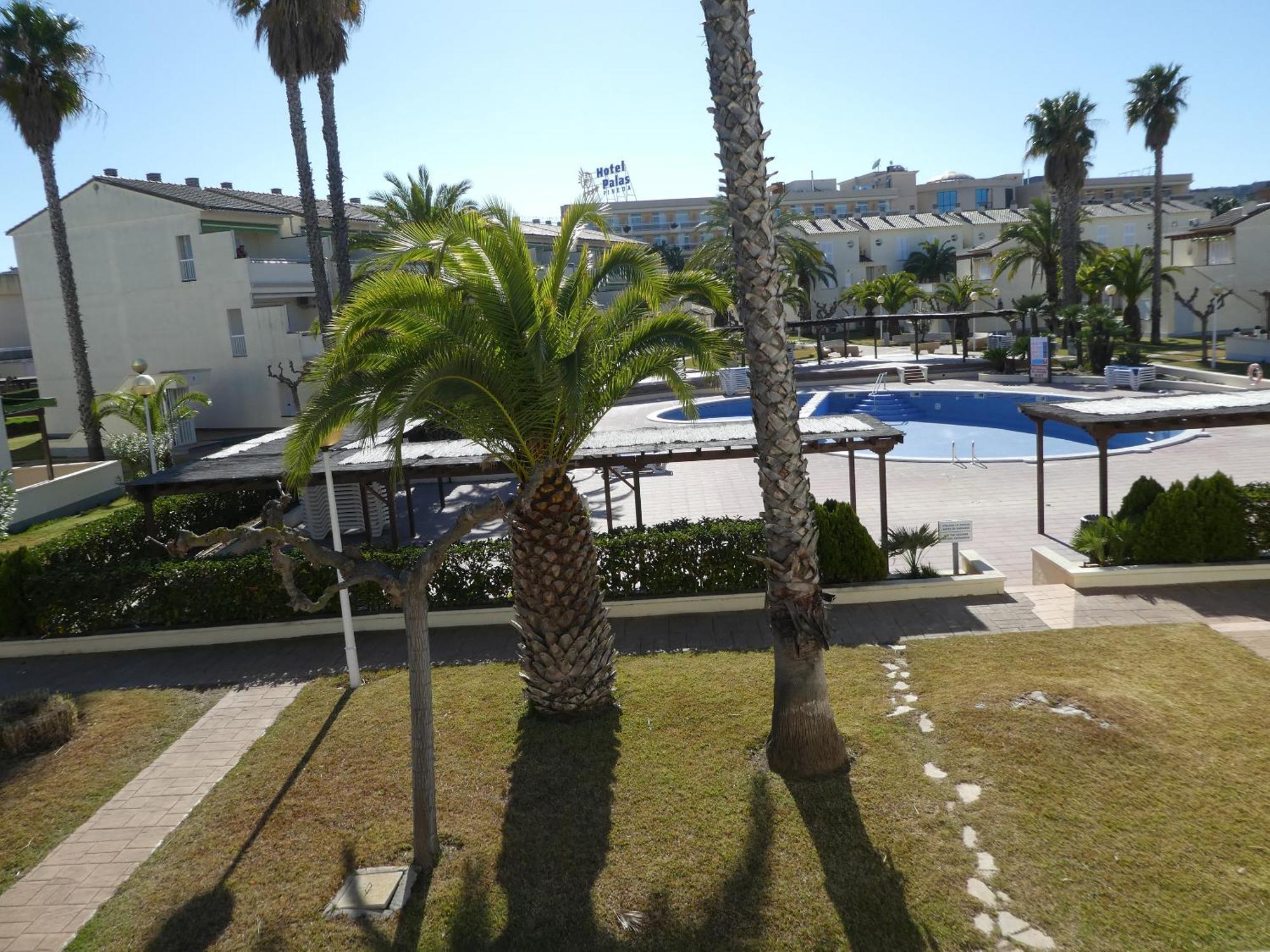 Apartamentos Estival 3000 La Pineda Esterno foto